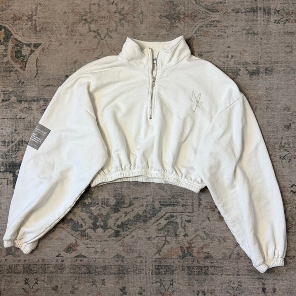 Mayfair the Label Essential White Cropped Quarter-Zip Sweatshirt One Size
